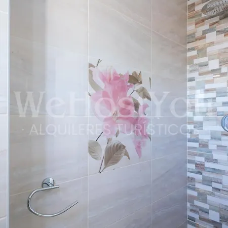Welhomy - Superbe Maison Roses, Carner